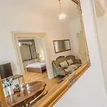 Apartament Bright & Spacious At Mala Strana, Charles Bridge 3 Min Of Walk *