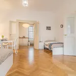 Bright & Spacious At Mala Strana, Charles Bridge 3 Min Of Walk Apartament *